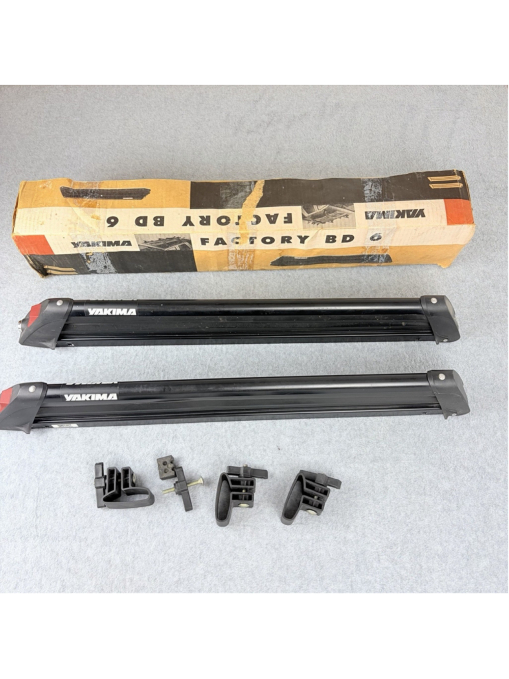 YAKIMA Factory BD6 Ski Snowboard Roof Rack Pair Mounts